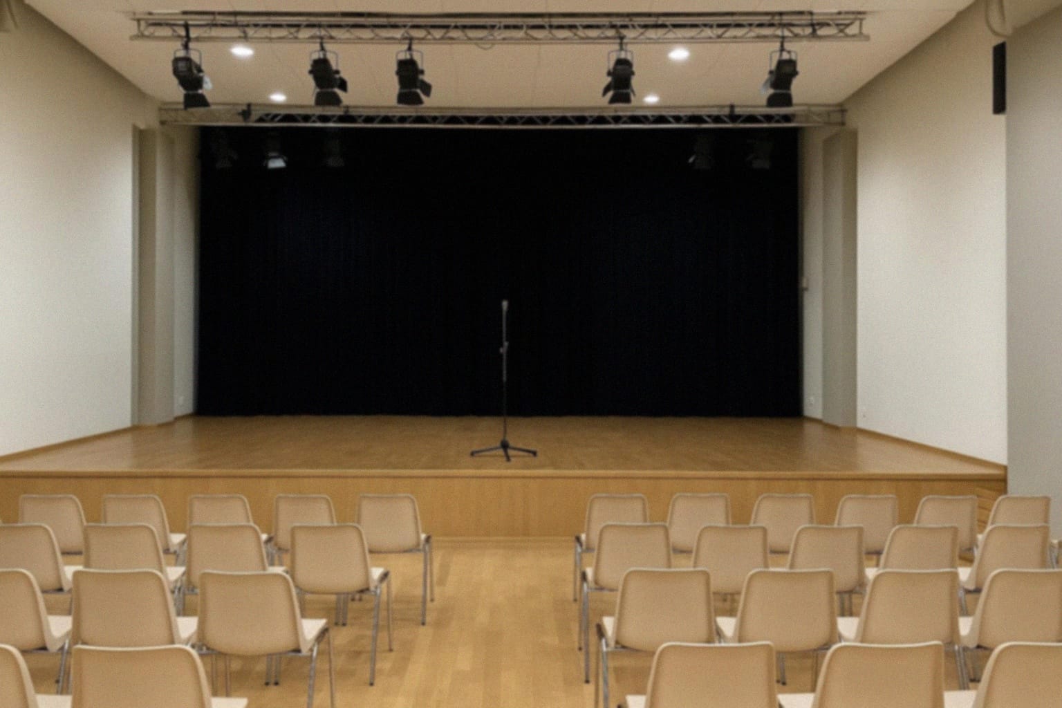 Zabawa Sylwestrowa w Wieluńskim Domu Kultury