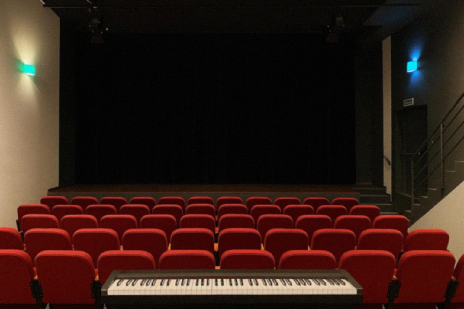 Wernisaż prac uczestników zajęć artystycznych w Wieluńskim Domu Kultury